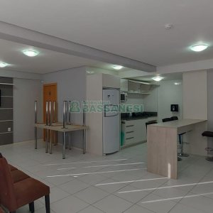 Apartamento com 50m², 2 dormitórios, 1 vaga, no bairro Vinhedos em Caxias do Sul para Comprar