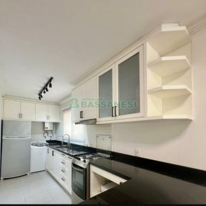 Apartamento com 61m², 2 dormitórios, 2 vagas, no bairro Santa Lúcia em Caxias do Sul para Comprar