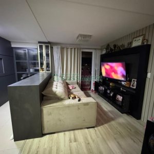 Apartamento com 91m², 3 dormitórios, 2 vagas, no bairro Panazzolo em Caxias do Sul para Comprar