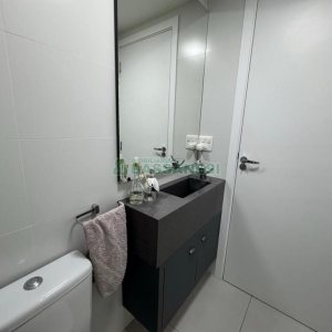 Apartamento com 91m², 3 dormitórios, 2 vagas, no bairro Panazzolo em Caxias do Sul para Comprar