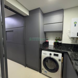 Apartamento com 91m², 3 dormitórios, 2 vagas, no bairro Panazzolo em Caxias do Sul para Comprar