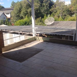 Casa com 323m², 5 dormitórios, 3 vagas, no bairro Marechal Floriano em Caxias do Sul para Comprar