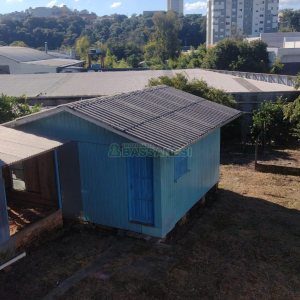 Casa com 323m², 5 dormitórios, 3 vagas, no bairro Marechal Floriano em Caxias do Sul para Comprar