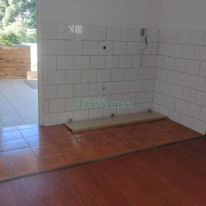 Casa com 323m², 5 dormitórios, 3 vagas, no bairro Marechal Floriano em Caxias do Sul para Comprar