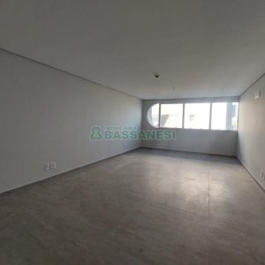 Sala com 30m², no bairro Villagio Iguatemi em Caxias do Sul para Alugar