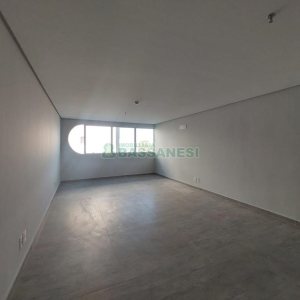 Sala com 30m², no bairro Villagio Iguatemi em Caxias do Sul para Alugar