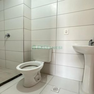 Apartamento com 54m², 2 dormitórios, 1 vaga, no bairro Morada dos Alpes em Caxias do Sul para Alugar