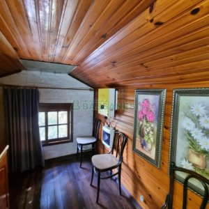 Chácara com 600m², 5 dormitórios, 2 vagas, no bairro Galópolis em Caxias do Sul para Comprar