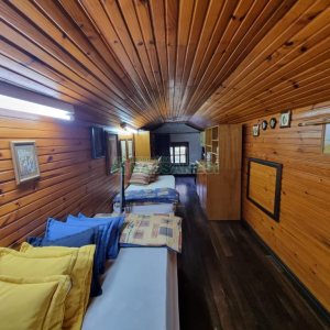 Chácara com 600m², 5 dormitórios, 2 vagas, no bairro Galópolis em Caxias do Sul para Comprar