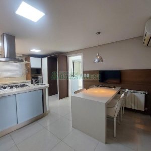 Apto Mobiliado com 340m², 3 dormitórios, 5 vagas, no bairro Exposição em Caxias do Sul para Alugar ou Comprar