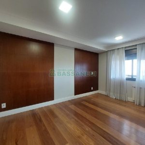 Apto Mobiliado com 340m², 3 dormitórios, 5 vagas, no bairro Exposição em Caxias do Sul para Alugar ou Comprar