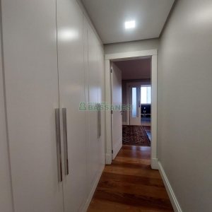 Apto Mobiliado com 340m², 3 dormitórios, 5 vagas, no bairro Exposição em Caxias do Sul para Alugar ou Comprar