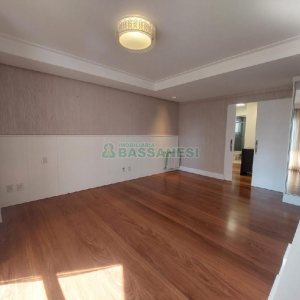 Apto Mobiliado com 340m², 3 dormitórios, 5 vagas, no bairro Exposição em Caxias do Sul para Alugar ou Comprar