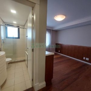 Apto Mobiliado com 340m², 3 dormitórios, 5 vagas, no bairro Exposição em Caxias do Sul para Alugar ou Comprar