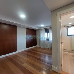 Apto Mobiliado com 340m², 3 dormitórios, 5 vagas, no bairro Exposição em Caxias do Sul para Alugar ou Comprar