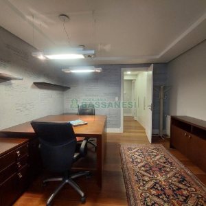 Apto Mobiliado com 340m², 3 dormitórios, 5 vagas, no bairro Exposição em Caxias do Sul para Alugar ou Comprar