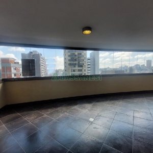 Apto Mobiliado com 340m², 3 dormitórios, 5 vagas, no bairro Exposição em Caxias do Sul para Alugar ou Comprar
