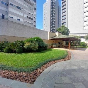 Apto Mobiliado com 340m², 3 dormitórios, 5 vagas, no bairro Exposição em Caxias do Sul para Alugar ou Comprar