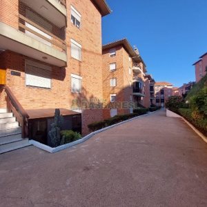 Apto Mobiliado com 65m², 2 dormitórios, no bairro Interlagos em Caxias do Sul para Alugar