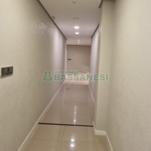 Sala com 49m², 1 vaga, no bairro Panazzolo em Caxias do Sul para Comprar