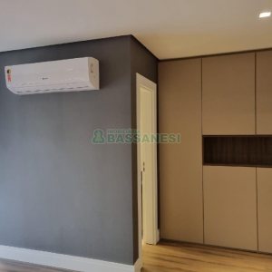 Sala com 49m², 1 vaga, no bairro Panazzolo em Caxias do Sul para Comprar