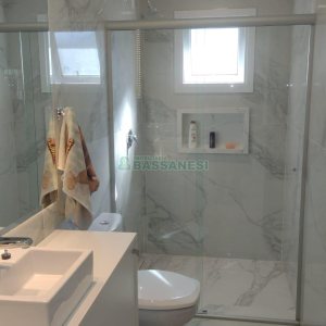 Casa com 180m², 5 dormitórios, no bairro Rio Branco em Caxias do Sul para Comprar