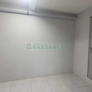 Sala com 30m², no bairro São José em Caxias do Sul para Alugar