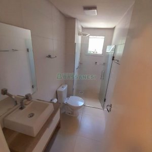 Apartamento com 54m², 2 dormitórios, 1 vaga, no bairro Vinhedos em Caxias do Sul para Comprar