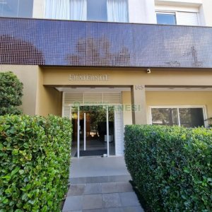 Apartamento com 74m², 2 dormitórios, 2 vagas, no bairro Madureira em Caxias do Sul para Comprar