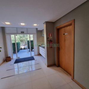 Apartamento com 74m², 2 dormitórios, 2 vagas, no bairro Madureira em Caxias do Sul para Comprar