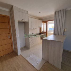 Apartamento com 74m², 2 dormitórios, 2 vagas, no bairro Madureira em Caxias do Sul para Comprar