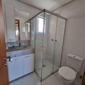 Apartamento com 74m², 2 dormitórios, 2 vagas, no bairro Madureira em Caxias do Sul para Comprar