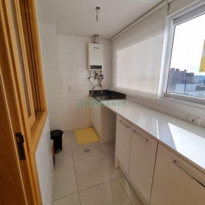 Apartamento com 74m², 2 dormitórios, 2 vagas, no bairro Madureira em Caxias do Sul para Comprar