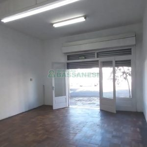 Loja com 35m², no bairro Lourdes em Caxias do Sul para Alugar