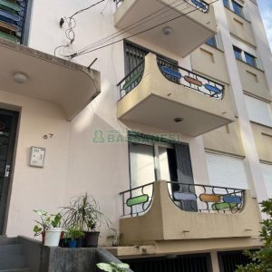 Apartamento com 80m², 3 dormitórios, 2 vagas, no bairro São Pelegrino em Caxias do Sul para Comprar