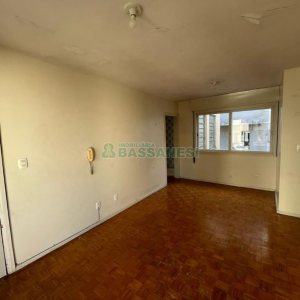 Apartamento com 80m², 3 dormitórios, 2 vagas, no bairro São Pelegrino em Caxias do Sul para Comprar