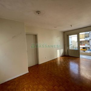 Apartamento com 80m², 3 dormitórios, 2 vagas, no bairro São Pelegrino em Caxias do Sul para Comprar