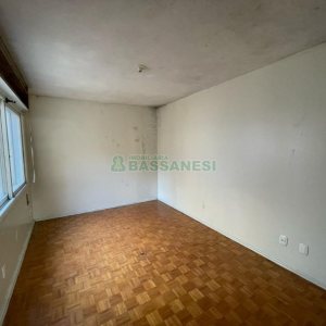 Apartamento com 80m², 3 dormitórios, 2 vagas, no bairro São Pelegrino em Caxias do Sul para Comprar