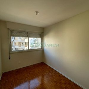 Apartamento com 80m², 3 dormitórios, 2 vagas, no bairro São Pelegrino em Caxias do Sul para Comprar