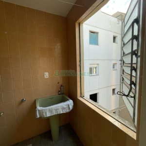 Apartamento com 80m², 3 dormitórios, 2 vagas, no bairro São Pelegrino em Caxias do Sul para Comprar