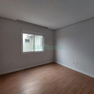 Casa com 167m², 3 dormitórios, 2 vagas, no bairro Salgado Filho em Caxias do Sul para Comprar