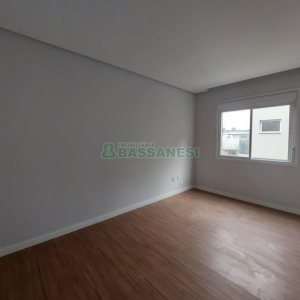Casa com 167m², 3 dormitórios, 2 vagas, no bairro Salgado Filho em Caxias do Sul para Comprar