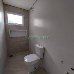 Casa com 167m², 3 dormitórios, 2 vagas, no bairro Salgado Filho em Caxias do Sul para Comprar