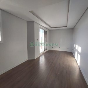 Casa com 148m², 2 dormitórios, 1 vaga, no bairro São Ciro em Caxias do Sul para Alugar