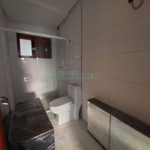 Casa com 148m², 2 dormitórios, 1 vaga, no bairro São Ciro em Caxias do Sul para Alugar