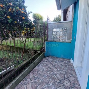 Casa com 148m², 2 dormitórios, 1 vaga, no bairro São Ciro em Caxias do Sul para Alugar