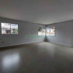 Casa com 151m², 3 dormitórios, 2 vagas, no bairro Salgado Filho em Caxias do Sul para Comprar