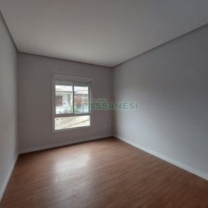 Casa com 151m², 3 dormitórios, 2 vagas, no bairro Salgado Filho em Caxias do Sul para Comprar