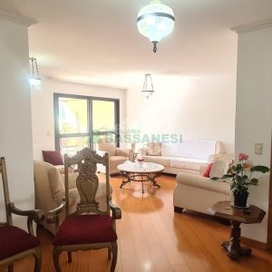 Apartamento com 170m², 4 dormitórios, 2 vagas, no bairro Lourdes em Caxias do Sul para Comprar