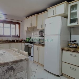 Apartamento com 170m², 4 dormitórios, 2 vagas, no bairro Lourdes em Caxias do Sul para Comprar